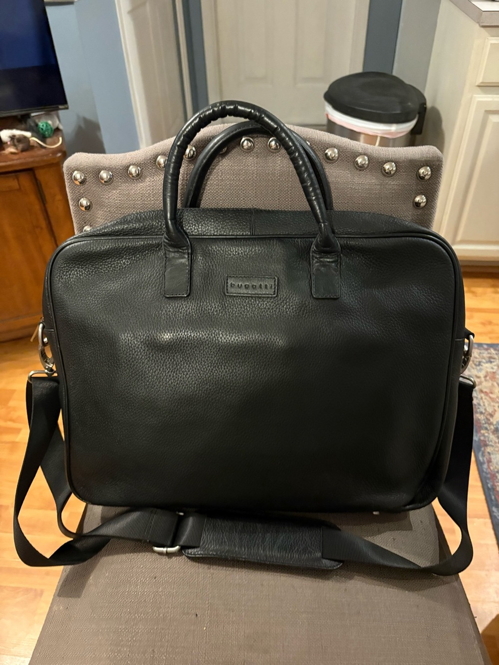 🔥Bugatti  Leather  Laptop Briefcase/Satchel W/Detachable Straps- Black, VGUC